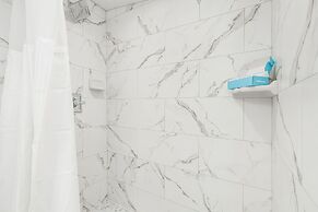 1030 Second Street 1 Bedroom Home by RedAwning