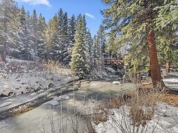 Union Creek Townhome 164b 3 Bedroom Townhouse by RedAwning