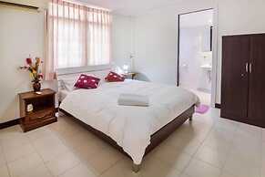 Villa Rosa With Private Pool and Jacuzzi