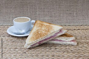 Hostal Riberas del Cruces