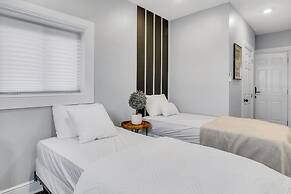 Brewerytown Balcony Retreat W Oxford 1BR