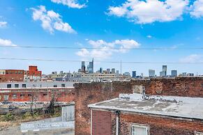 Brewerytown Balcony Retreat 2BR Haven