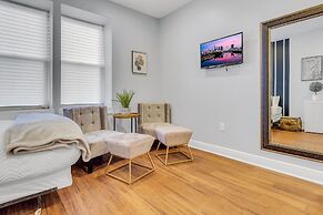 Brewerytown Balcony Retreat 2BR Haven