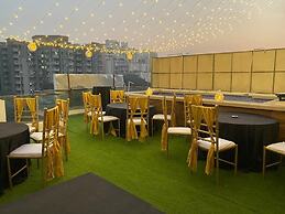 The Sandalwood Hotel, Sec-38 I Near Medanta Medicity Gurgaon