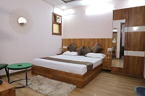 The Sandalwood Hotel, Sec-38 I Near Medanta Medicity Gurgaon