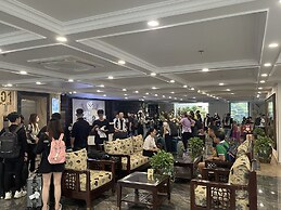 Madelise Hotel & Apartment