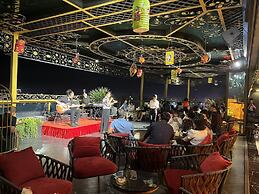 Madelise Hotel & Apartment