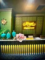 Madelise Hotel & Apartment