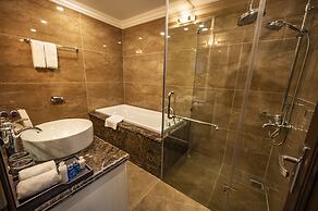 Madelise Hotel & Apartment