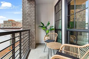 The Pelican by Hosteeva