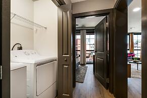 The Pelican by Hosteeva