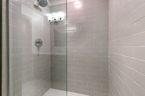 The Pelican by Hosteeva