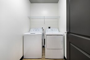 The Pelican by Hosteeva