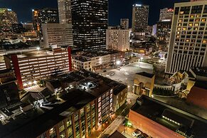 The Pelican by Hosteeva