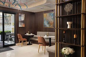 Bentley Hotel Old City