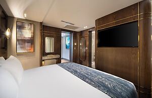 Bentley Hotel Old City