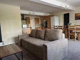 Lovely 2-bed Apartment in Stroud