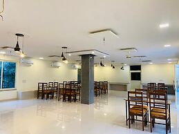 New Corbett Hotel and Resort