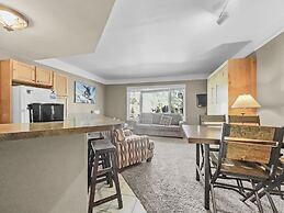 Tl212 Telemark Lodge Condo by RedAwning