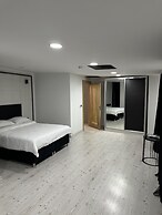 KT Home Hotel & Apartments