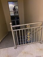 JF ROYAL HOTEL & SUITES