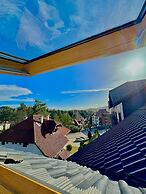 Green Hill Apartment