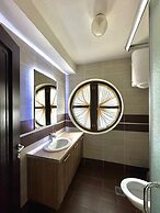 Green Hill Apartment