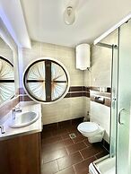 Green Hill Apartment