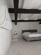 ponte di chiaia rooms