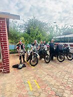 Mkomazi Hotels and Campsite