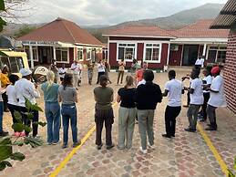Mkomazi Hotels and Campsite
