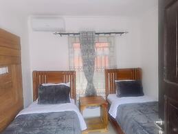 Mkomazi Hotels and Campsite