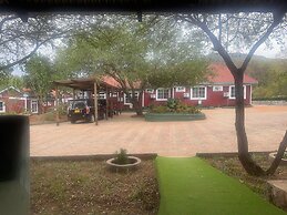 Mkomazi Hotels and Campsite