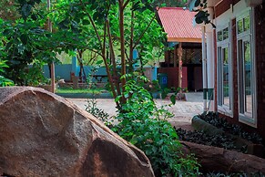 Mkomazi Hotels and Campsite