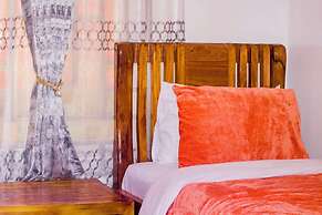 Mkomazi Hotels and Campsite