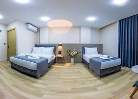 The Business Class Hotel