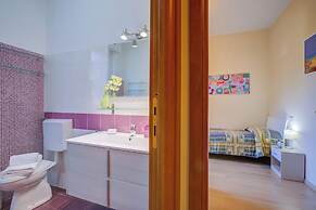 Alelu Classy And Chic Stresa Center