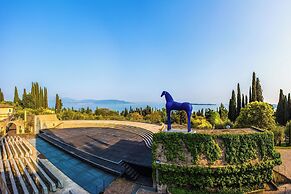 Franka House Terrace Private & Lake View