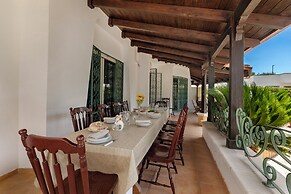 Villa Isidoro Sea View