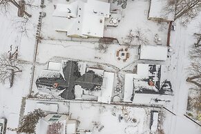 Ambassadors Quarters