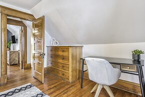 Ambassadors Quarters