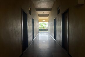 OYO 93429 Pondok Surya Near Fakultas Teknik Unhas Gowa