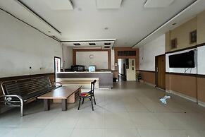 OYO 93429 Pondok Surya Near Fakultas Teknik Unhas Gowa