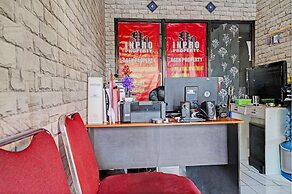 OYO 93456 Apartemen Gateway Cicadas By Inpro Ii