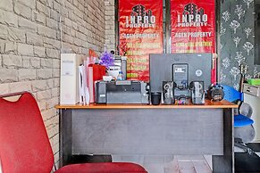 OYO 93456 Apartemen Gateway Cicadas By Inpro Ii