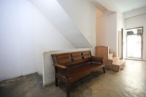 SPOT ON 93446 Penginapan Mak YesNearTaman Buluh Hang Tuah