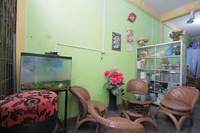 SPOT ON 93446 Penginapan Mak YesNearTaman Buluh Hang Tuah