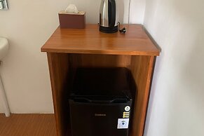 Capital O 93437 Embung Banteran CottageNearLapangan Banteran