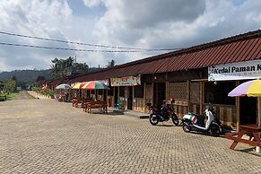 Capital O 93437 Embung Banteran CottageNearLapangan Banteran