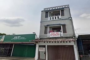 SPOT ON 93460 Lewi Family Guest House Near GBKP Bangun Mulia Km. 11